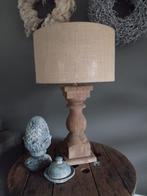 Robuuste houten baluster lamp | 𝔹𝕒𝕝𝕦𝕤𝕥𝕖𝕣𝕝𝕒𝕞𝕡, Huis en Inrichting, Lampen | Tafellampen, Nieuw, Ophalen