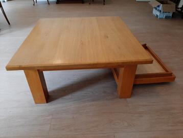 Massieve Eiken Salontafel met Bak beschikbaar voor biedingen