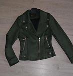 Jas jasje biker look suedine suede look maat s, Kleding | Dames, Jasjes, Kostuums en Pakken, Ophalen, Zo goed als nieuw, Zwart
