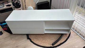 Multifunctioneel: bankkast, gangkast, opberg kast, bedkast
