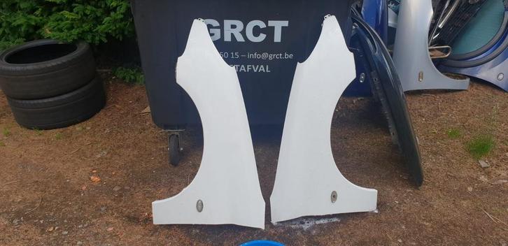 PEUGEOT 206 VOORSCHERMEN  WIT BJ 98 TOT 2006, Auto-onderdelen, Carrosserie en Plaatwerk, Spatbord, Gebruikt, Ophalen of Verzenden