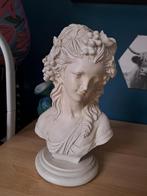 Decoratieve buste van jonge vrouw met bloemenkrans, Ophalen of Verzenden