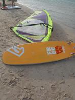 Windsurfmateriaal: Stubby 105 L plank, 5.3 zeil, Ophalen, 250 tot 300 cm, Met vin(nen), Plank