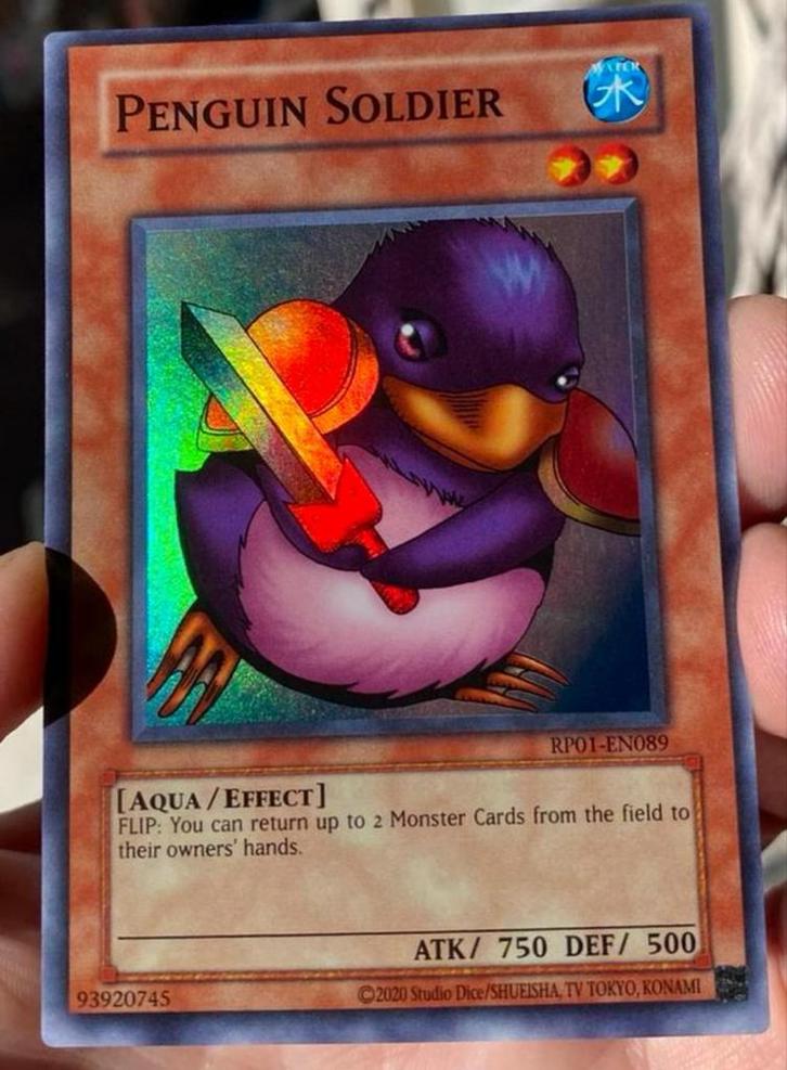 Yu-Gi-Oh! Penguin Soldier RP01 Retro Pack Print !, Hobby en Vrije tijd, Verzamelkaartspellen | Yu-gi-Oh!, Zo goed als nieuw, Losse kaart