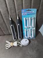 Oral-B Pro 2000S zeer goede staat 2stuks+ opzetborstels, Ophalen, Zo goed als nieuw, Tandenborstel