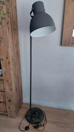 Vloerlamp Hektar (IKEA), Huis en Inrichting, Lampen | Vloerlampen, 150 tot 200 cm, Zo goed als nieuw, Ophalen