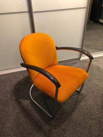 Originele Gispen 414 uit de jaren 50, nieuw gestoffeerd beschikbaar voor biedingen