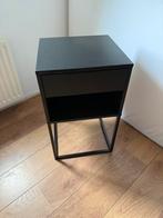 Ikea nachtkastje Vikhammer, Ophalen, Zo goed als nieuw, Hout, Minder dan 45 cm