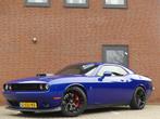 Dodge Challenger 6.4 V8 SCATPACK SHAKER | HANDGESCHAKELD, Gebruikt, Blauw, Alcantara, Bedrijf