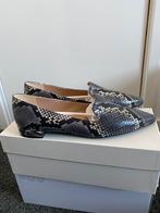 LK Bennett loafers grijs/slang, Ophalen, Zo goed als nieuw, Grijs, Instappers