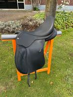 Wintec Cair Veelzijdigheids dressuur 17,5 inch, Dieren en Toebehoren, Paarden en Pony's | Zadels, Ophalen of Verzenden, Zo goed als nieuw