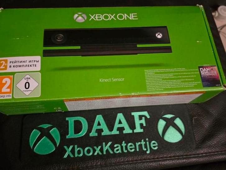 Kinect sensor voor de xbox one in doos, Spelcomputers en Games, Games | Xbox One, Zo goed als nieuw, Sport, 3 spelers of meer