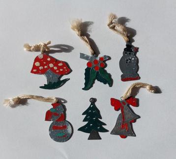 Winterhulp Nederland (WHN) Kerstvoorstellingen 1942 beschikbaar voor biedingen
