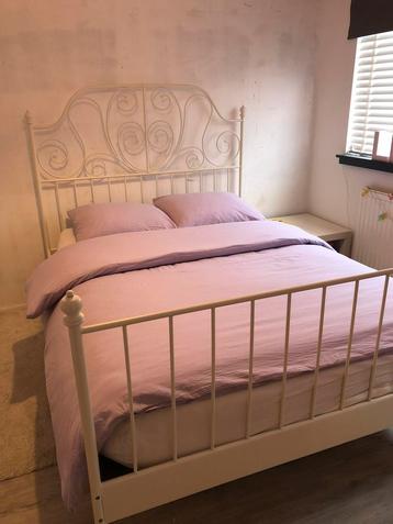 Ikea bedframe 140x200 beschikbaar voor biedingen