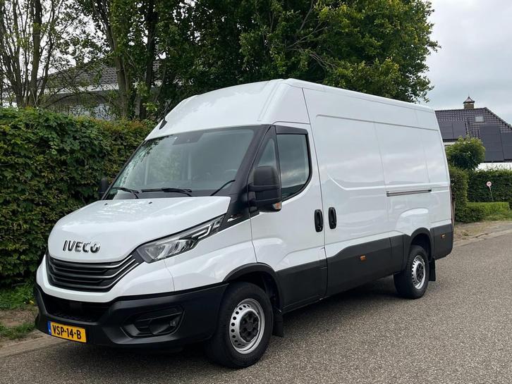 Iveco Daily 35S18 L2H2 3.0 Automaat | 2x schuifdeur | Achter, Auto's, Bestelauto's, Bedrijf, Te koop, ABS, Achteruitrijcamera