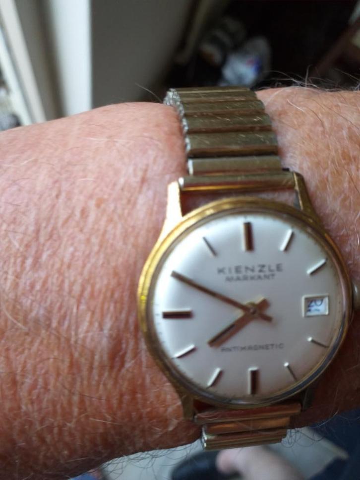 herenhorloge merk kienzle markant orgineel goudkleurig, Sieraden, Tassen en Uiterlijk, Horloges | Heren, Zo goed als nieuw, Polshorloge