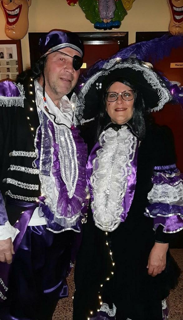 Piratenpakken set, man maat 54, vrouw 40/42, Kleding | Dames, Carnaval, Maat 42/44 (L), Ophalen of Verzenden, Zo goed als nieuw