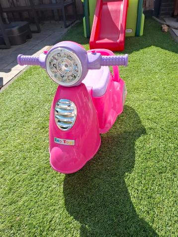 Roze Eco Toys Scooter met Licht & Geluid beschikbaar voor biedingen