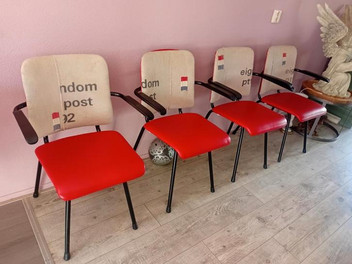 Vintage Design Eetkamerstoelen - Studio Diezijn, Huis en Inrichting, Stoelen, Gebruikt, Vier, Ophalen