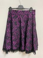 R18 - Paars-zwarte Asos rok maat 14 valt als 40 (1), Kleding | Dames, Rokken, Maat 38/40 (M), Paars, Ophalen of Verzenden, Zo goed als nieuw