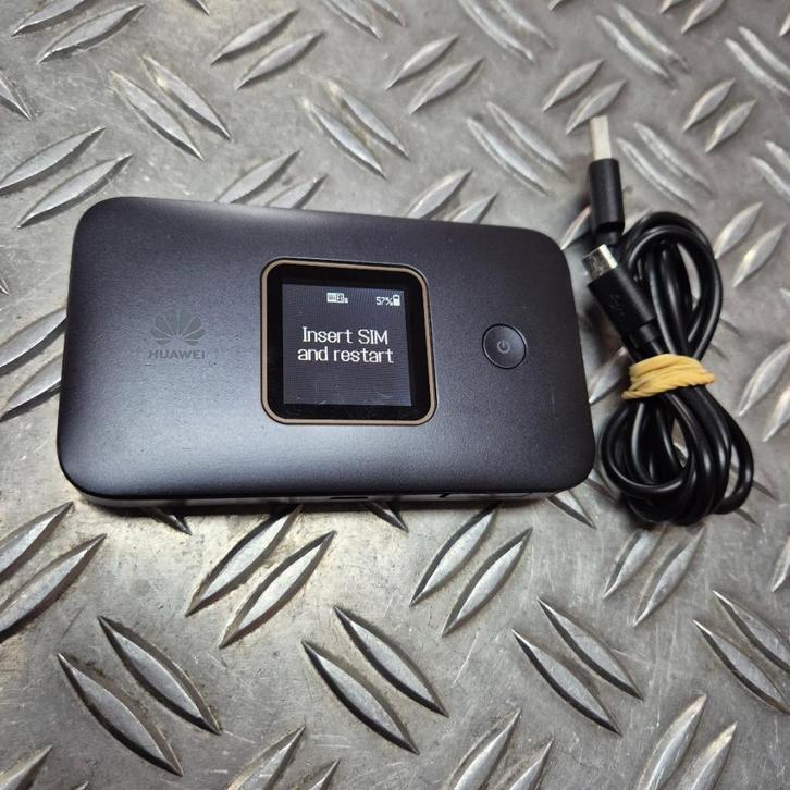 Huawei E5785 mobiele WiFi router met garantie, Computers en Software, Routers en Modems, Zo goed als nieuw, Ophalen of Verzenden