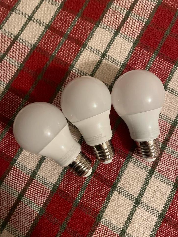 IKEA LED Lampen, Huis en Inrichting, Lampen | Losse lampen, Zo goed als nieuw, Led-lamp, 30 tot 60 watt, E27 (groot), Soft of Flame