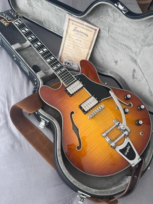 Eastman T486B Bigsby Goldburst van 1e eigenaar, Muziek en Instrumenten, Snaarinstrumenten | Gitaren | Elektrisch, Zo goed als nieuw