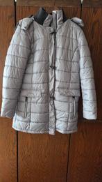 Mooie warme winter jas van het merk Luhta., Verzenden, Zo goed als nieuw, Maat 42/44 (L), Grijs