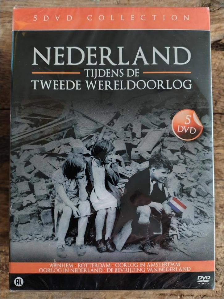 Nederland tijdens WOII - 5 DVD Boxset nieuw in seal!, Cd's en Dvd's, Dvd's | Documentaire en Educatief, Nieuw in verpakking, Oorlog of Misdaad