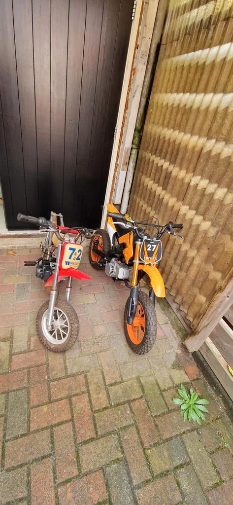 Pitbike minibike pocketbike 2 stuks plus extra blok, Fietsen en Brommers, Minibikes, Midibikes en Pitbikes, Gebruikt, Pitbike