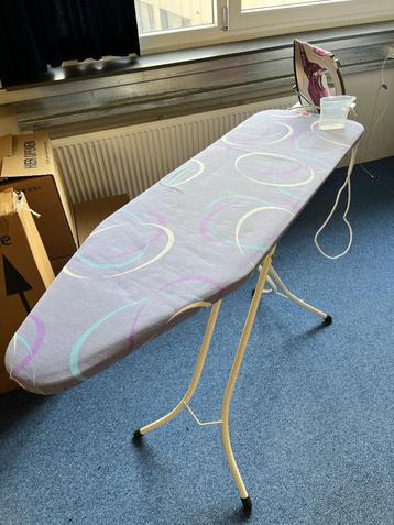 Brabantia strijkplank (30cm) met stoomstrijkijzer   beschikbaar voor biedingen