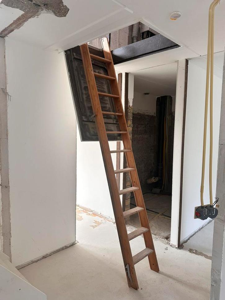 GRATIS complete vlizotrap, Doe-het-zelf en Verbouw, Ladders en Trappen, Zo goed als nieuw, 2 tot 4 meter, Ophalen