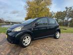 Toyota Aygo 1.0 12V Vvt-i 5DRS 2009 Zwart, Auto's, Toyota, Voorwielaandrijving, 4 stoelen, Origineel Nederlands, Handgeschakeld