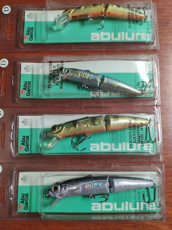 Abulure Terminator floating pluggen 4 x ( kunstaas ) Nieuw !, Watersport en Boten, Hengelsport | Roofvissen, Nieuw, Overige typen