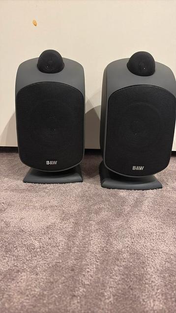 B & W ‘bookshelf’ loud speakers- set of 2 beschikbaar voor biedingen