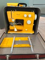 Gele vesta naaimachine in originele koffer, Overige merken, Gebruikt, Ophalen of Verzenden