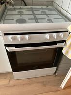 Gasfornuis met oven nauwelijks gebruikt, Witgoed en Apparatuur, Fornuizen, Ophalen, 4 kookzones, Zo goed als nieuw, Gas