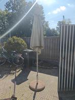 Parasol met voet (stuk), Tuin en Terras, Parasols, Ophalen, Gebruikt, 2 tot 3 meter, Stokparasol