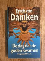 Erich von Däniken - De dag dat de goden kwamen, Ophalen of Verzenden, Zo goed als nieuw, Erich von Däniken, Achtergrond en Informatie