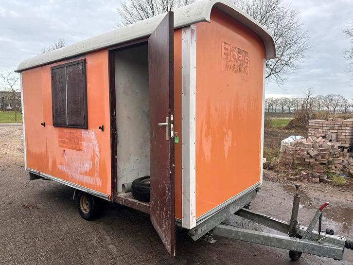 Bouwkeet / Pipowagen te koop inclusief wc, Doe-het-zelf en Verbouw, Bouwketen en Schaftketen, Gebruikt, Ophalen