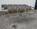 12 Stapelstoelen koppelbaar GF 40/4 David Rowland, Ophalen, Mid century vintage, Gebruikt, Bruin