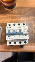 Eaton C20 300ma, Ophalen of Verzenden, Zo goed als nieuw, Overige typen