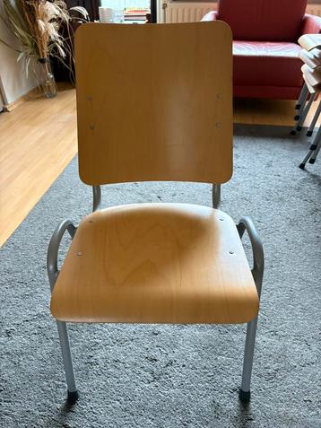 GISPEN STOELEN , keuken , kamer, kantoor, tuin beschikbaar voor biedingen