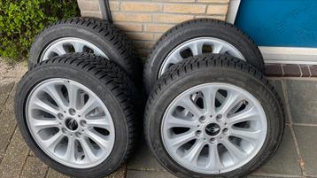Mini Cooper F54 ,55 56 (2014)Banden  16’,  mini2008, r55,r56 beschikbaar voor biedingen