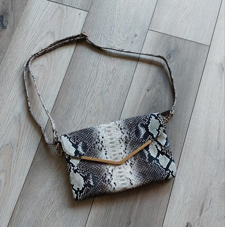 SCHOUDER HANDTAS beige zwart print 🙂, Sieraden, Tassen en Uiterlijk, Tassen | Damestassen, Nieuw, Schoudertasje, Beige, Ophalen of Verzenden