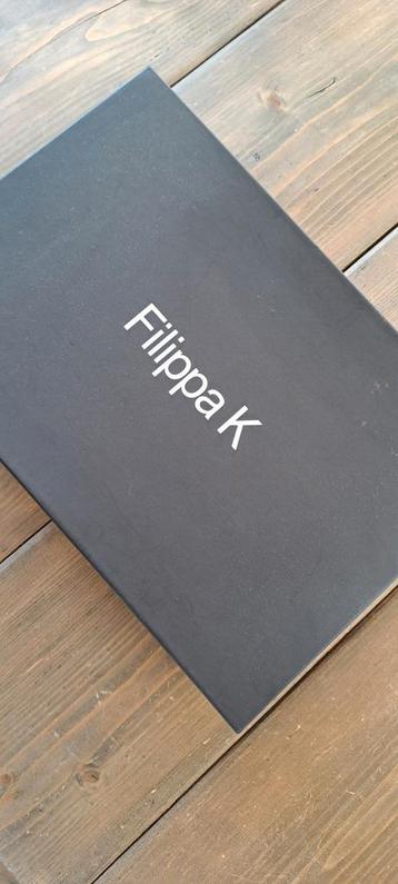 Filippa K sandalen met hakje - mt 38 beschikbaar voor biedingen