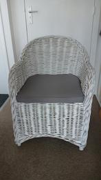 Rotan stoel in goede staat - Weg wegens ruimtegebrek, Ophalen