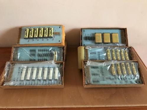 Printplaten/Relais/Vinted/(Cincinnati Milling Machines), Hobby en Vrije tijd, Elektronica-componenten, Gebruikt, Ophalen of Verzenden