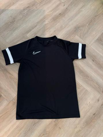 Nike dri fit shirt mt 158-170 kleur zwart - korte mouw beschikbaar voor biedingen