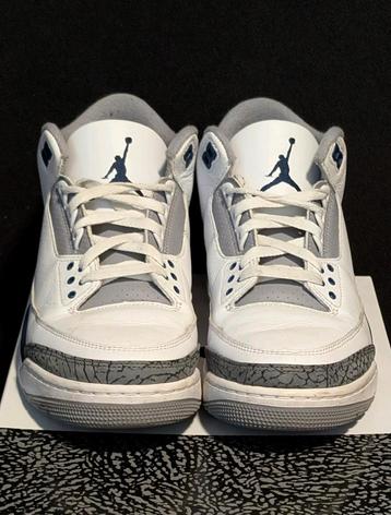 Air Jordan 3 Retro midnight navy  beschikbaar voor biedingen
